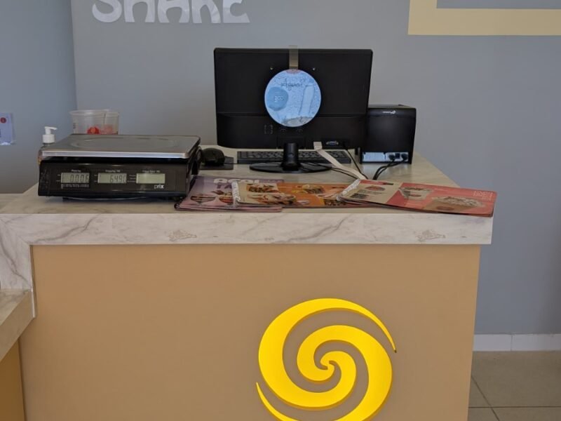 Mr. Shake Major Prates