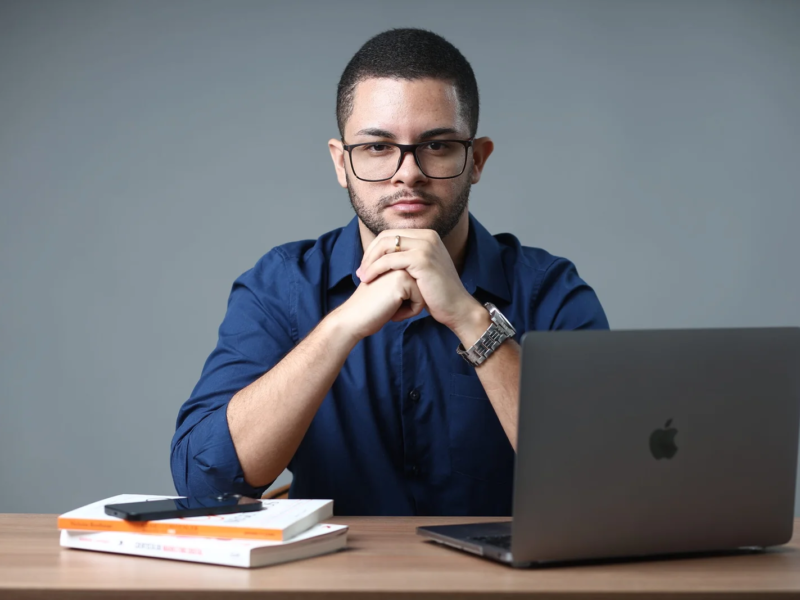 Vitor Machado - Consultor e Estrategista de Marketing